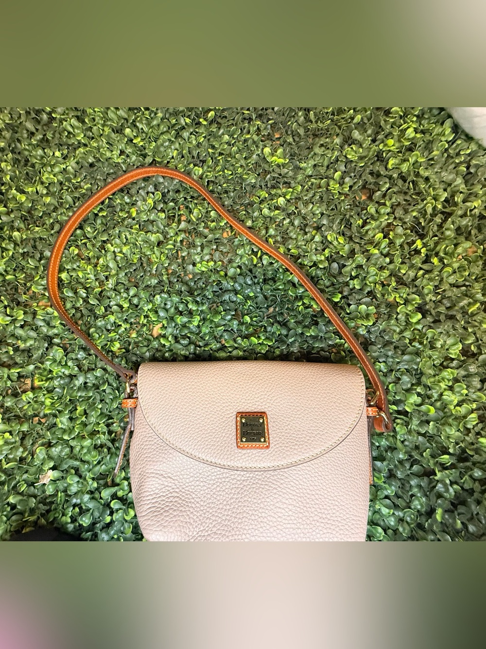 🤎 Authentic Dooney & Bourke Pebble Grain Saddle Crossbody 🤎